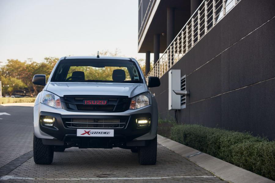  Isuzu KB Extended Cab X-Rider 2016 года  (фото 18 из 24)